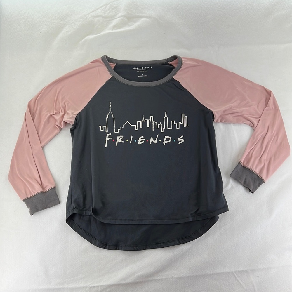 Friends Long Sleeve Shirt Top Sleepwear Gray Pink Womens Size L
